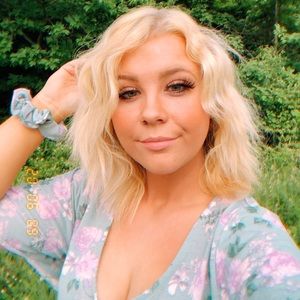 Meet your Posher, Paige